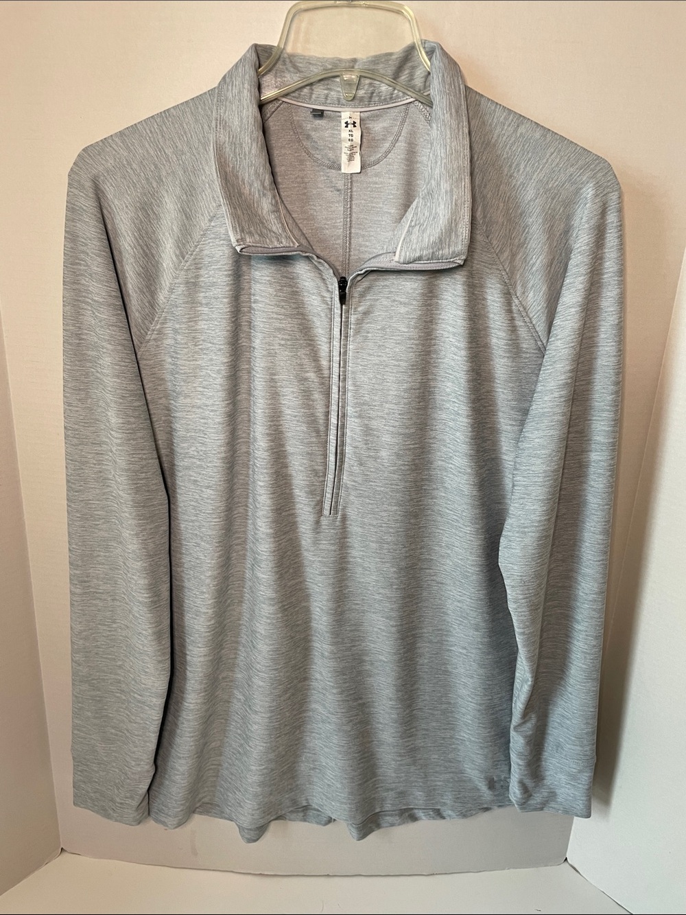 Under Armour Women’s  Size XL Light Gray Half-Zip Performance Pullover